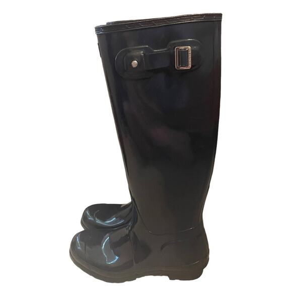 Hunter Navy Blue Tall Rainboot Size 8 - Picture 2 of 10